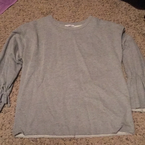 Zara Sweaters - Zara Gray Sweater